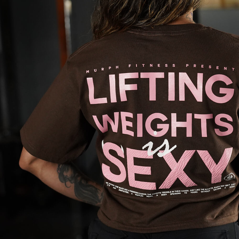 Crop Top Oversize Lifting Weights Is SEXY - Chocolate