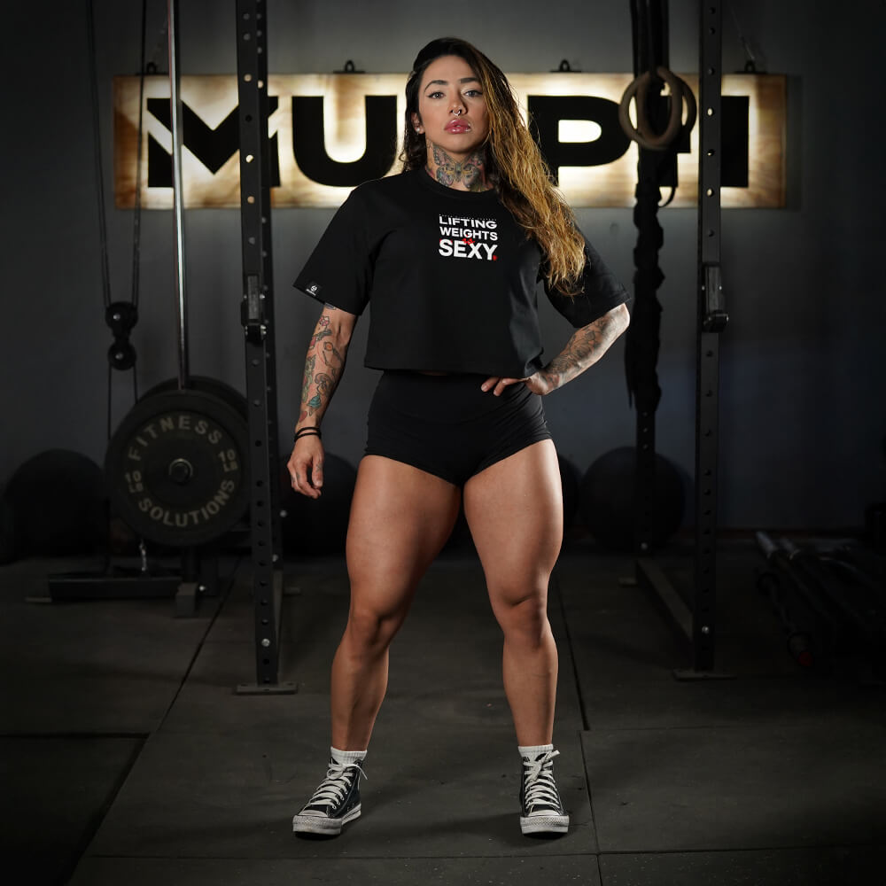 Crop Top Oversize Lifting Weights Is SEXY - Negro