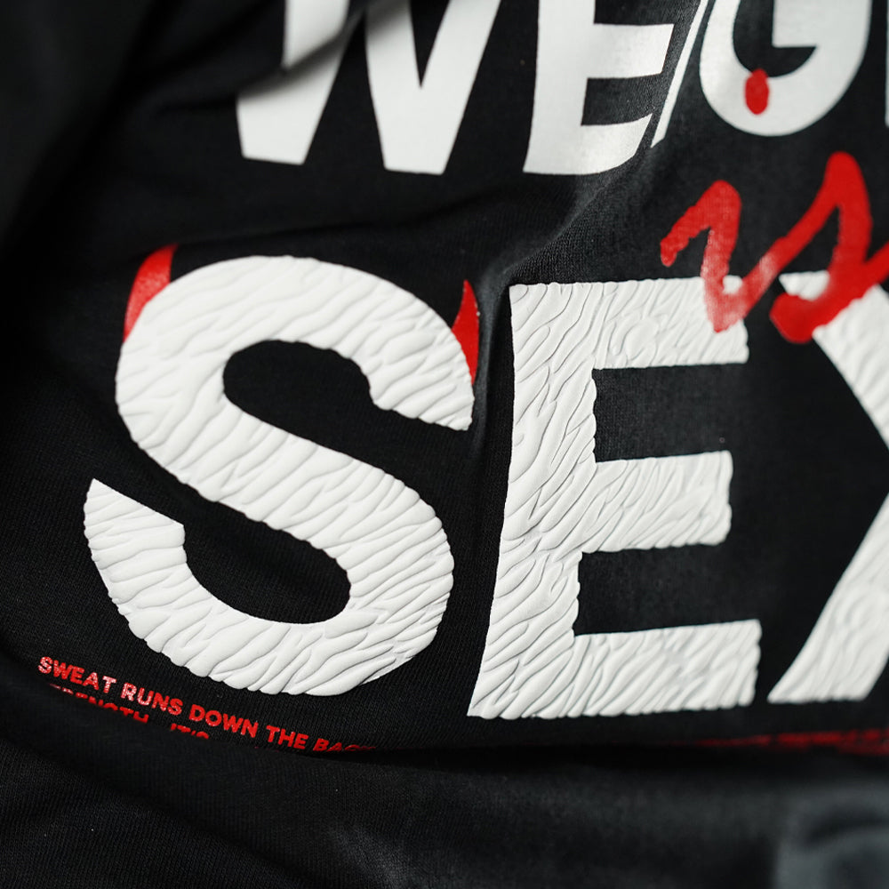 Crop Top Oversize Lifting Weights Is SEXY - Negro