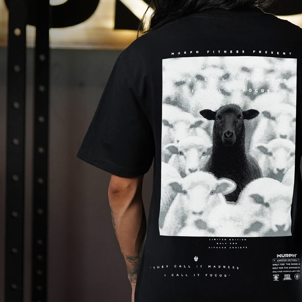Polera Oversize OVEJA NEGRA - Negro