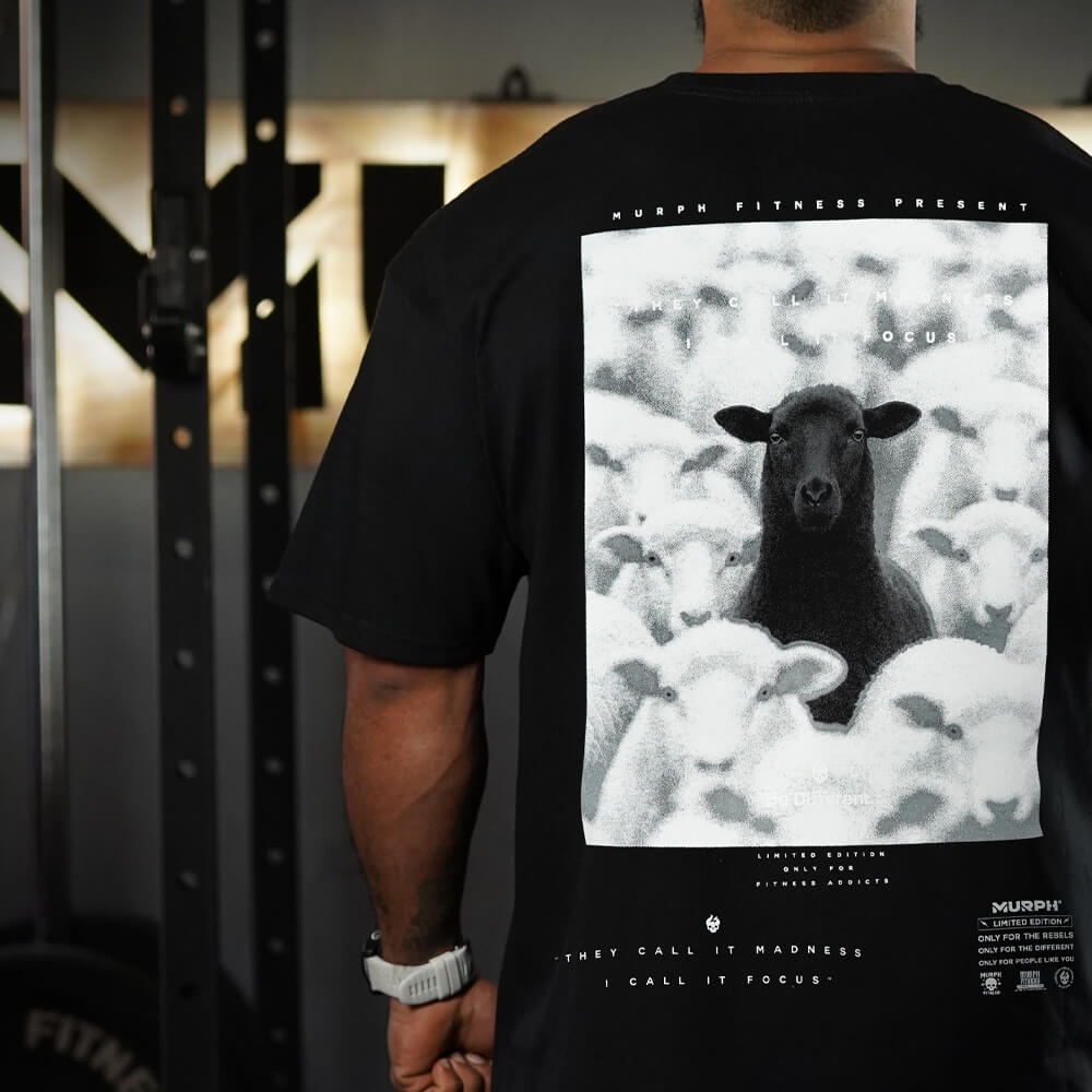Polera Oversize OVEJA NEGRA - Negro
