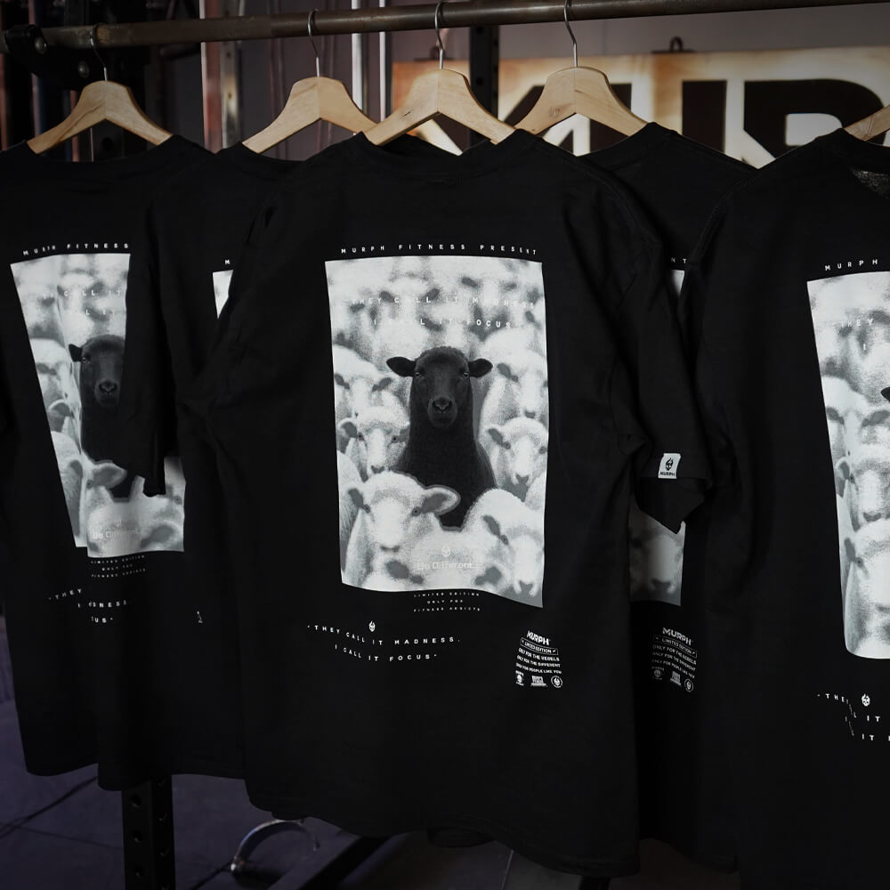 Polera Oversize OVEJA NEGRA - Negro