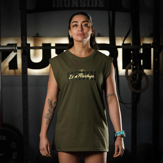 Polera Oversize Sleeveless PRESSURE IS A PRIVILEGE - Tactical Green