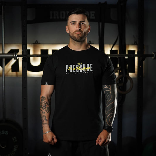 Polera Regular fit Pressure is a Privilege - Negro