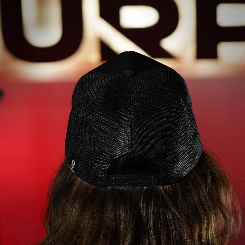 Curved Trucker Skull Logo - Black