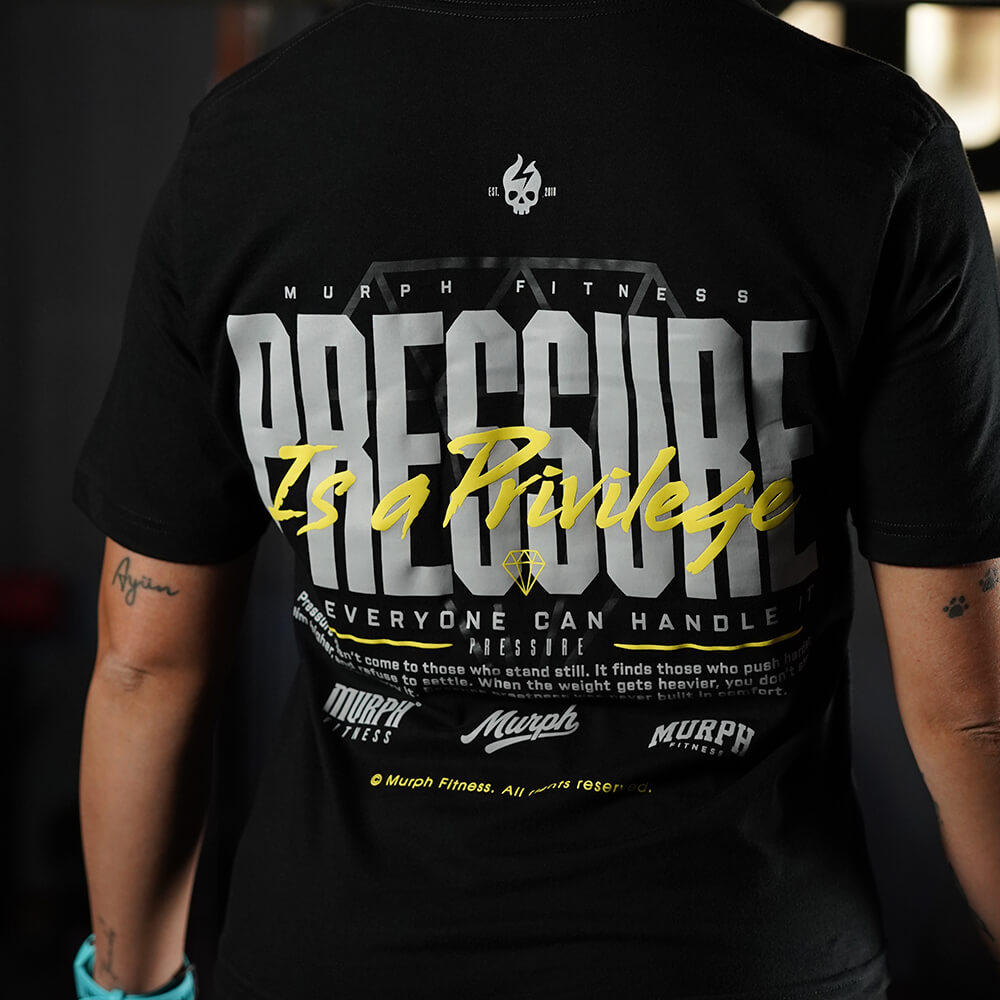 Polera Largo Intermedio Pressure is a Privilege - Negro