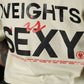 Crop Top Oversize Lifting Weights Is SEXY - Sweet Cream
