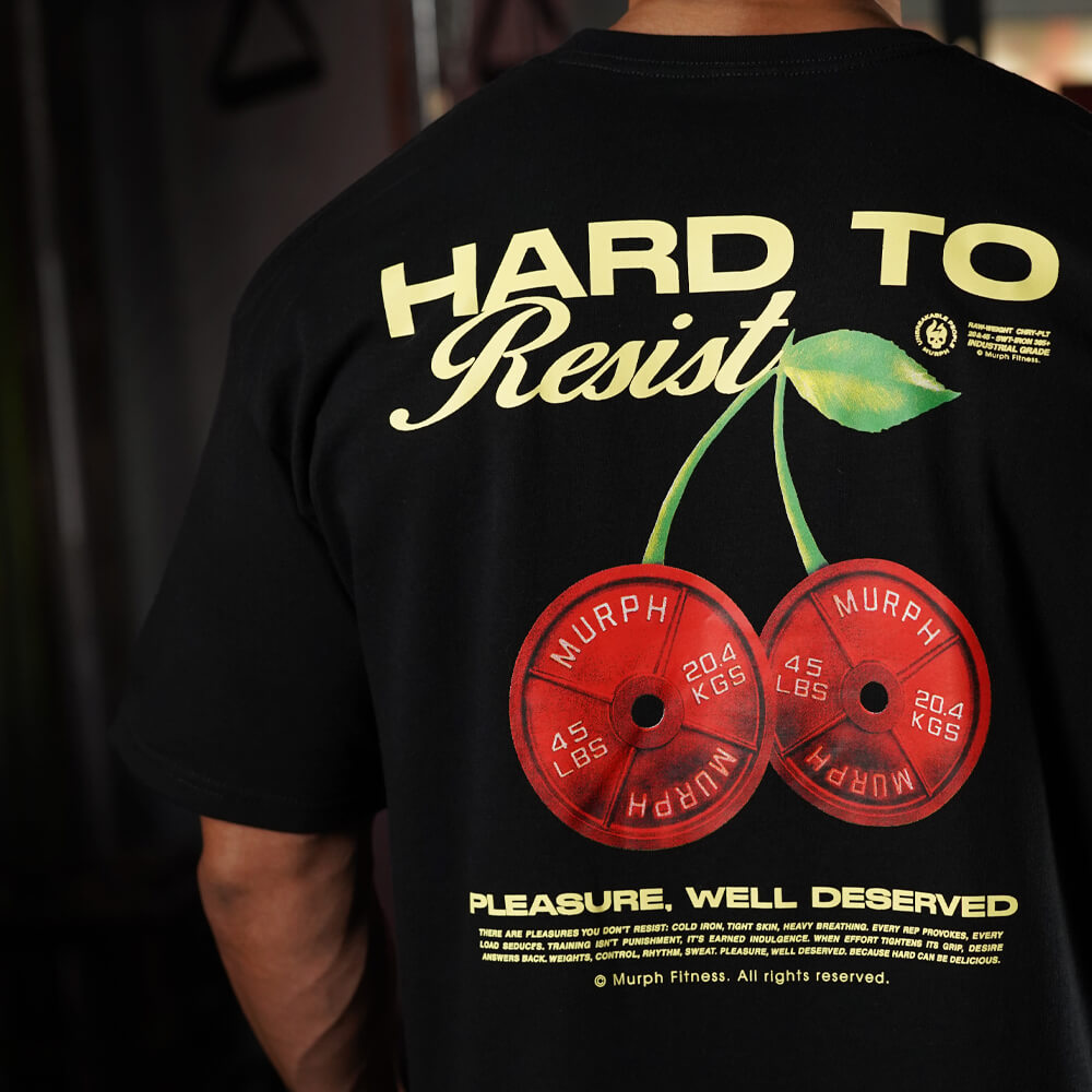 Polera Oversize HARD TO RESIST - Negro