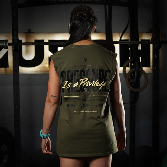 Polera Oversize Sleeveless PRESSURE IS A PRIVILEGE - Tactical Green