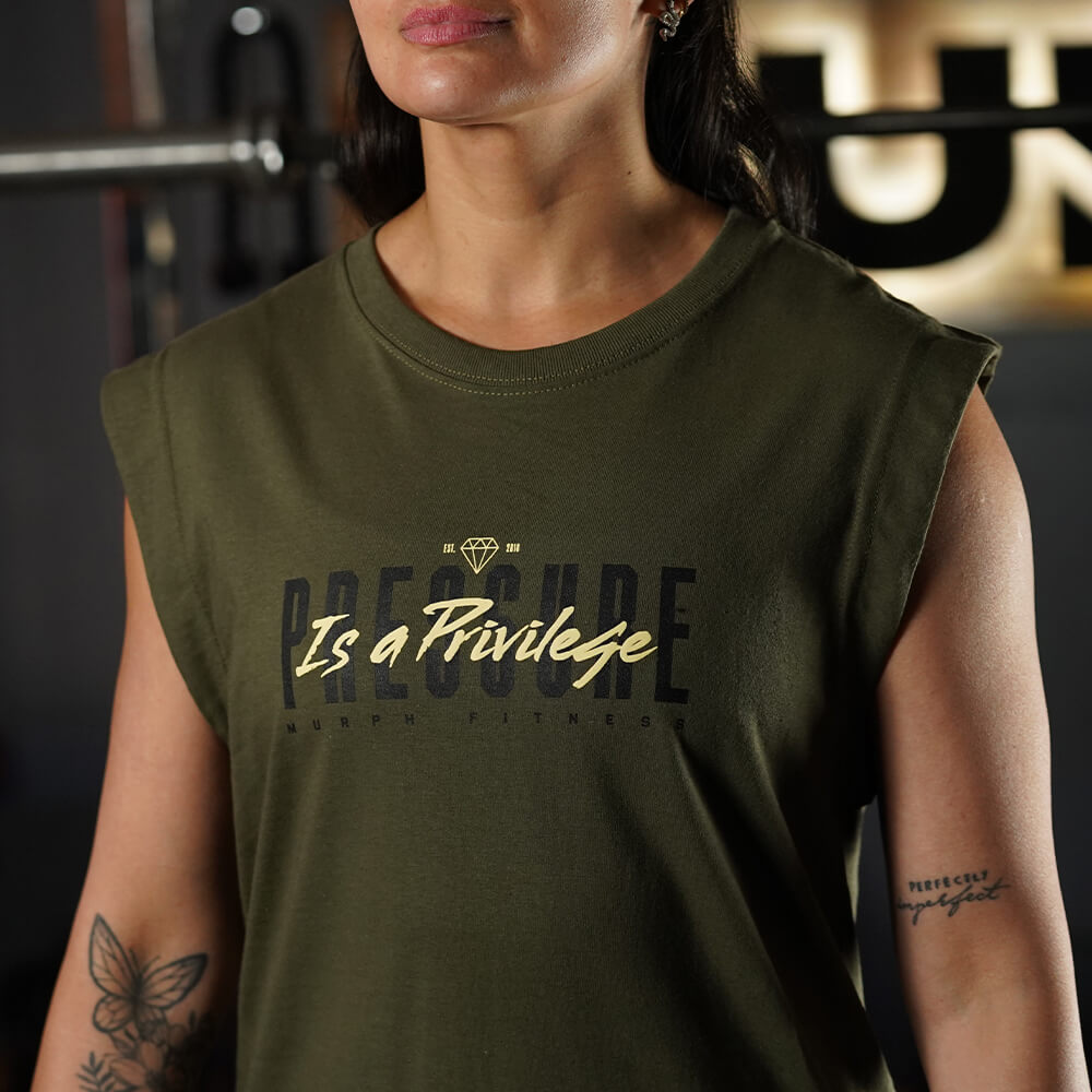 Polera Oversize Sleeveless PRESSURE IS A PRIVILEGE - Tactical Green