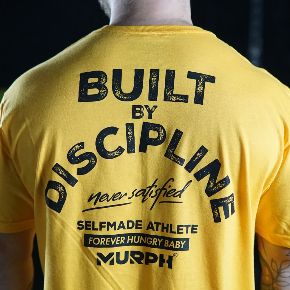 Polera Regular Fit Built By Discipline - Amarillo