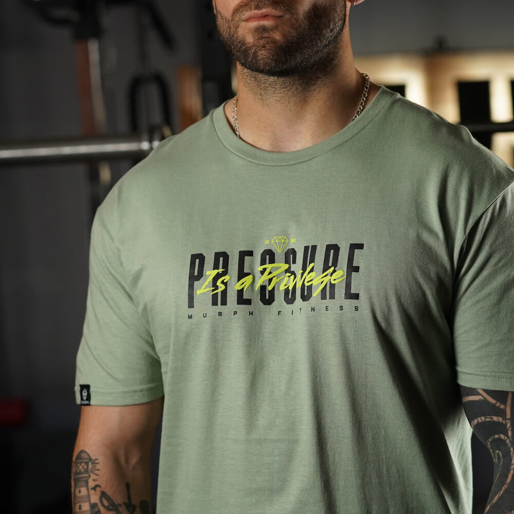 Polera Regular fit Pressure is a Privilege - Mossy
