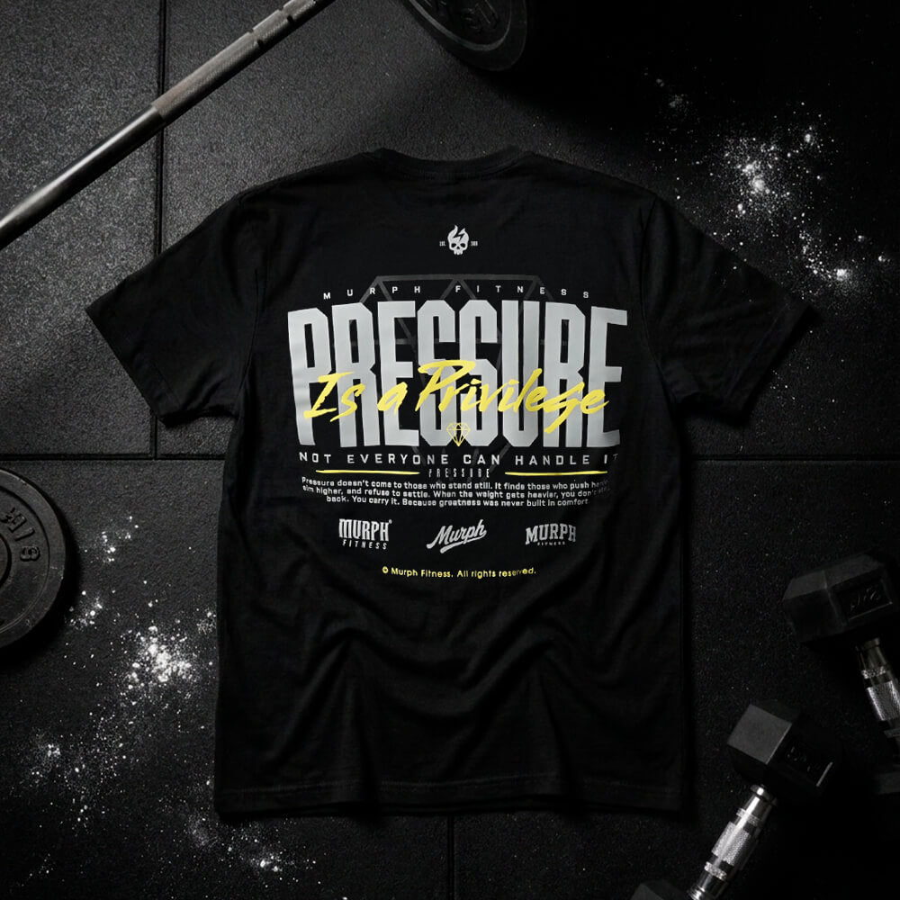 Polera Regular fit Pressure is a Privilege - Negro