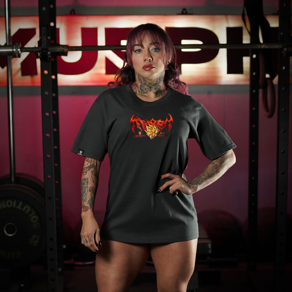 Polera Oversize THE UNBREAKABLE SAIYAN - Gris Charcoal