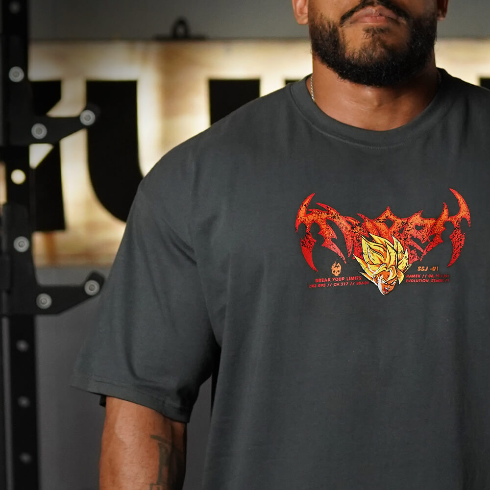 Polera Oversize THE UNBREAKABLE SAIYAN - Gris Charcoal